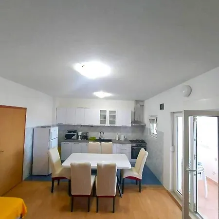 Seaside Okrug Gornji With Terrace And Patio Trogir